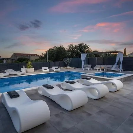 Spe Hvar Villa Sućuraj